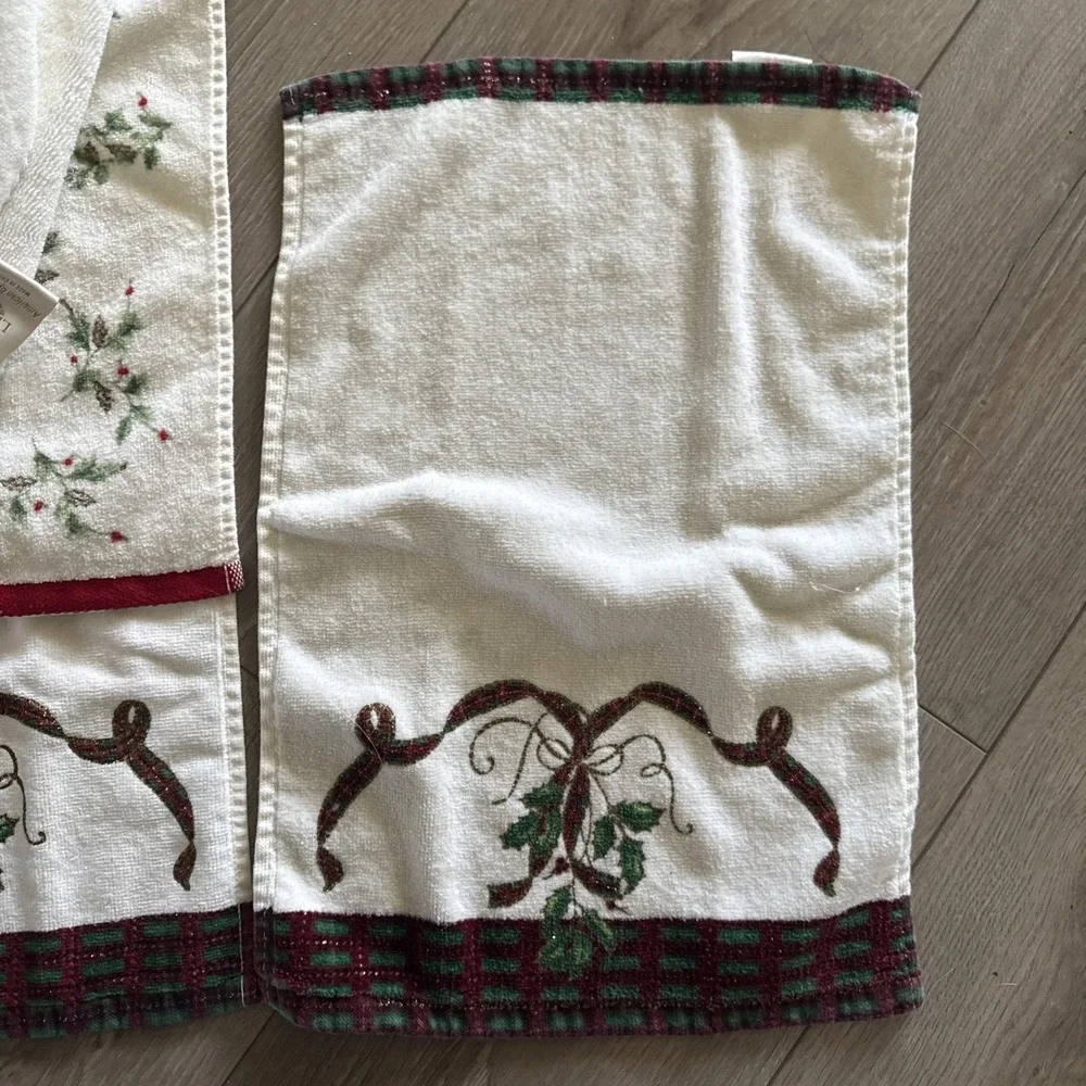 5‎ Lenox American by Design Holiday Nouveau Christmas Ribbon Bath Hand Towels